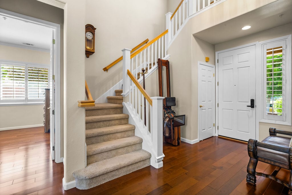 5569 Arlene Way