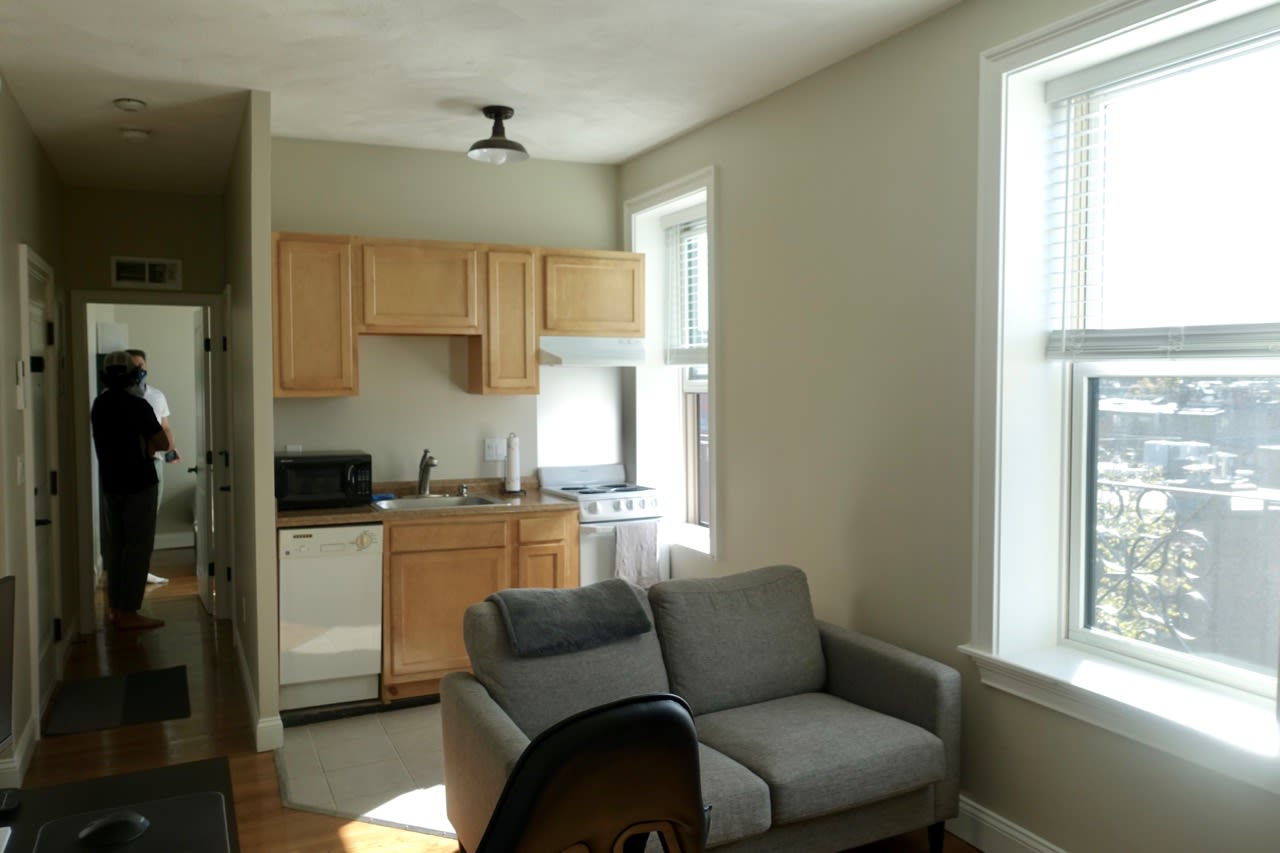 Columbus @ Worcester Street 1 Bed Efficiency w/ Air Conditioning & Common Laundry 