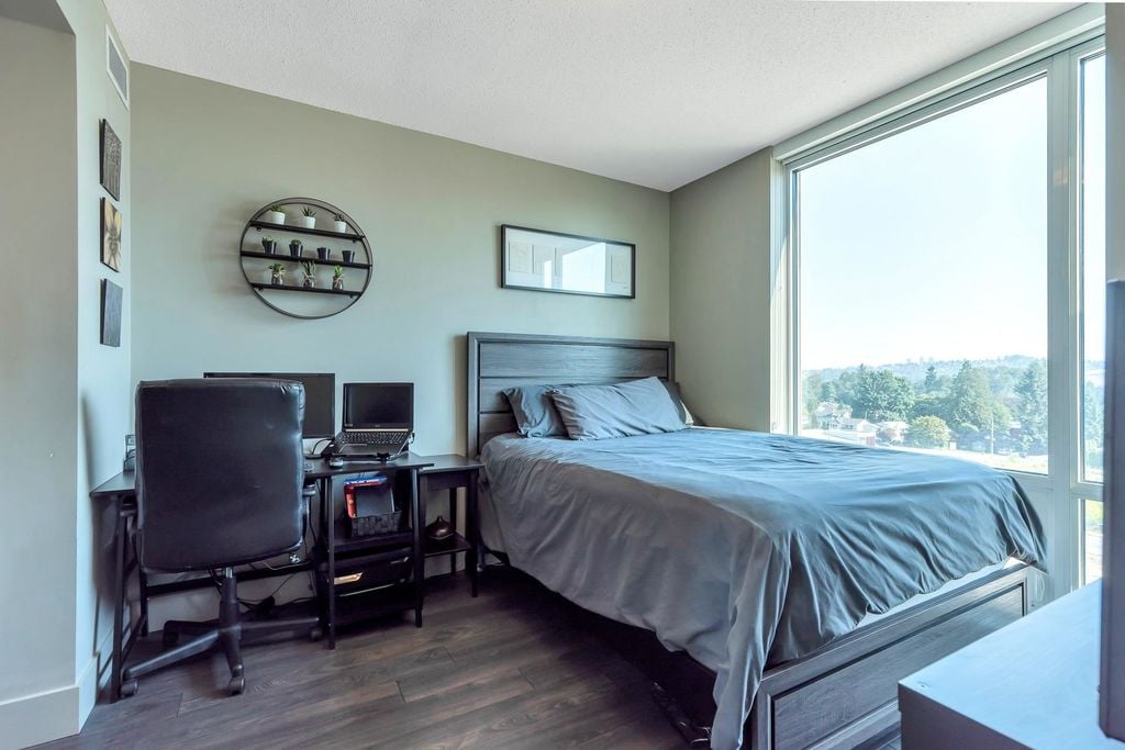 680 Seylynn Cres, #704