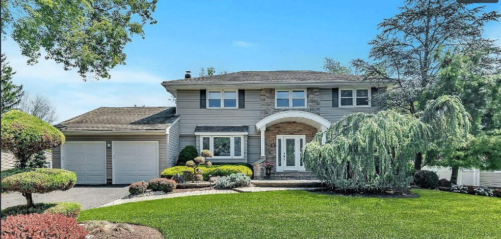 19 Hershey Rd
