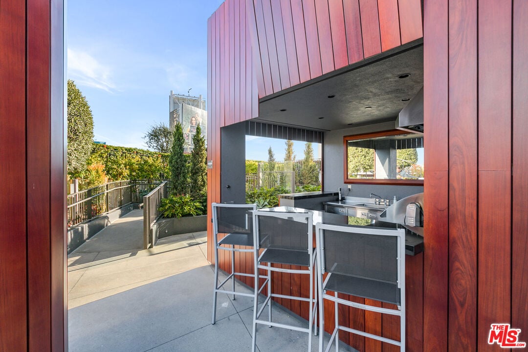 6250 Hollywood Blvd, #14H
