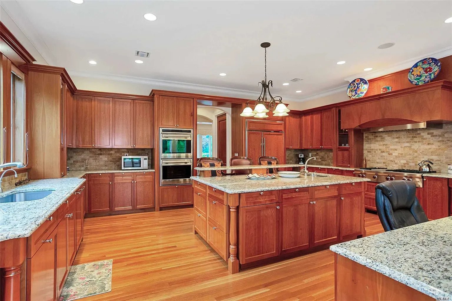158 Hegemans Ln