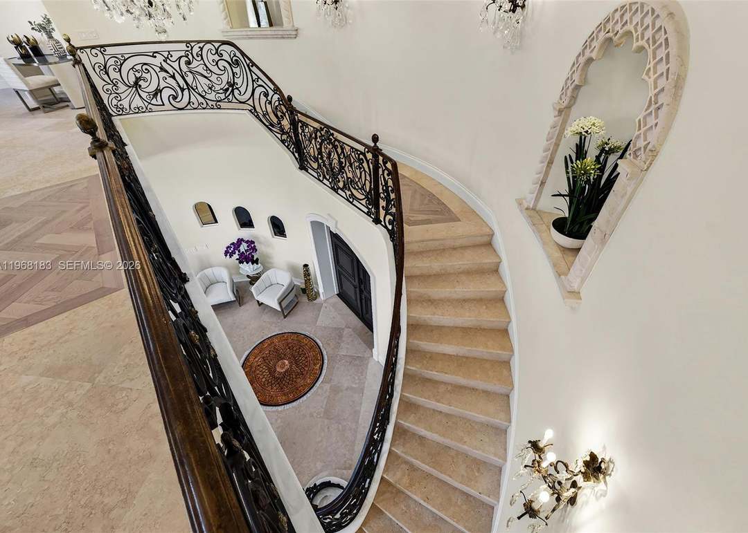 628 Coral Way