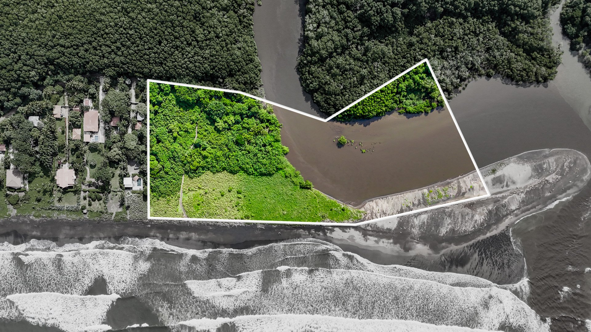 Irreplaceable Titled Beachfront Parcel with 35 Water Letters | 27,040 m² of Prime Coastal Real Estate!