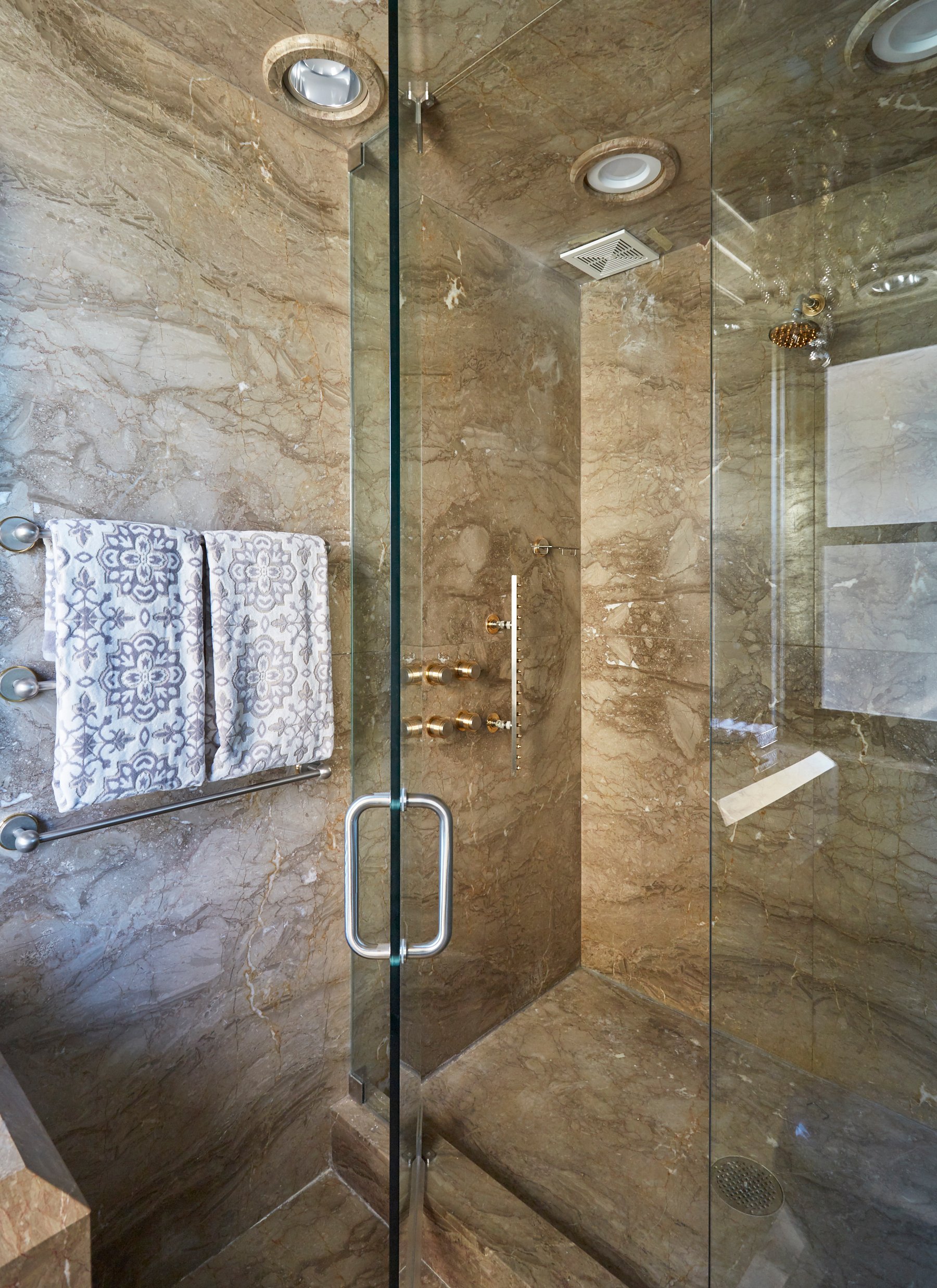 3730 N Lake Shore Drive Apt 5B