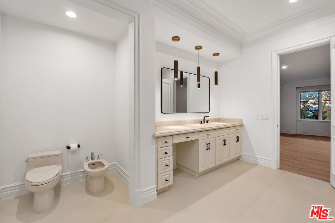 Ivory Arcadia, Martin Lane, 90210
