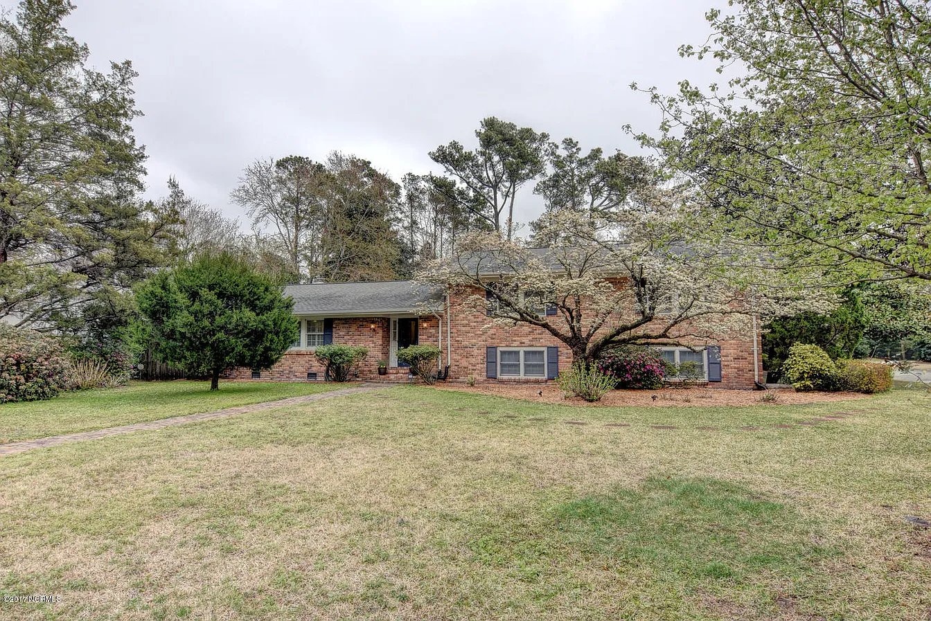 1725 Hawthorne Rd