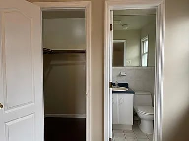 6110 230th St Fl 2