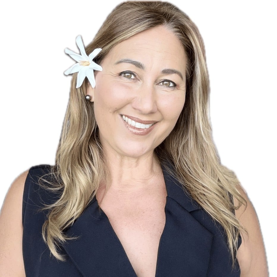 Keri Blas Kailua-Kona, HI Real Estate Agent Headshot