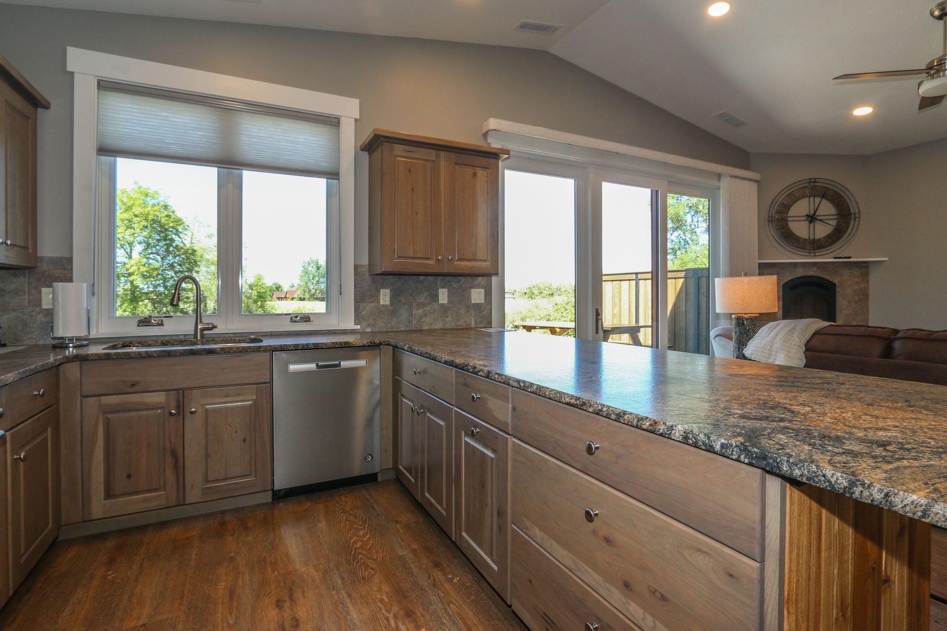 19 Creekside Ln