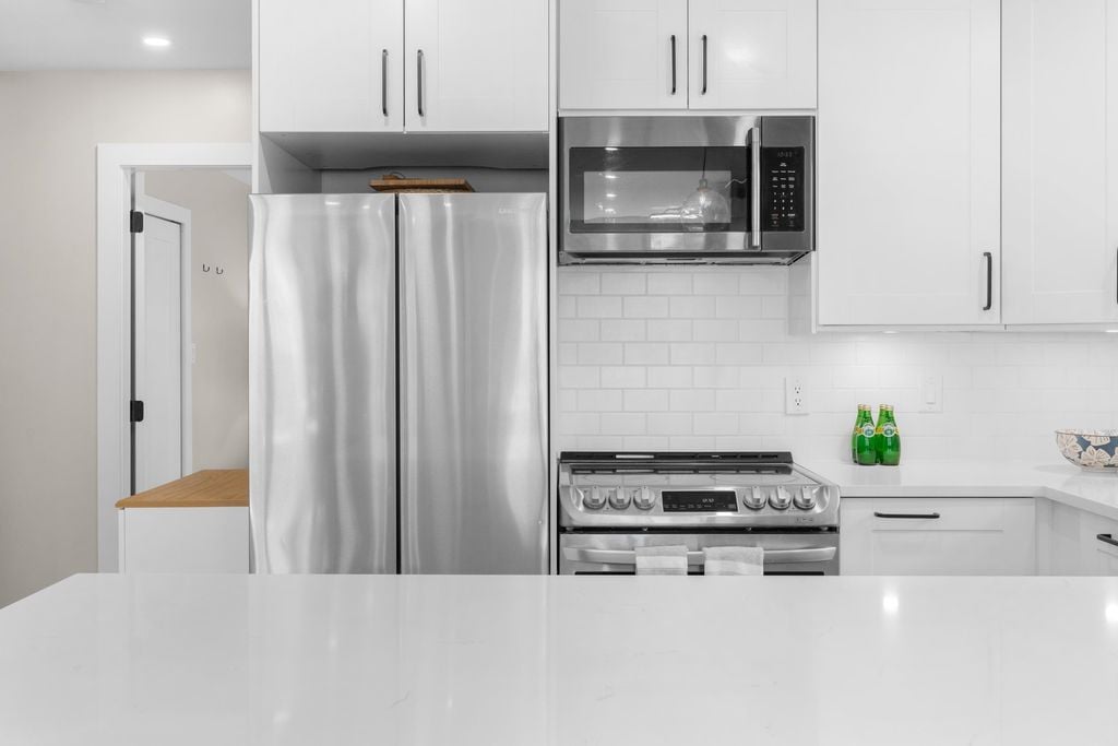 1702 Chesterfield Ave, #104