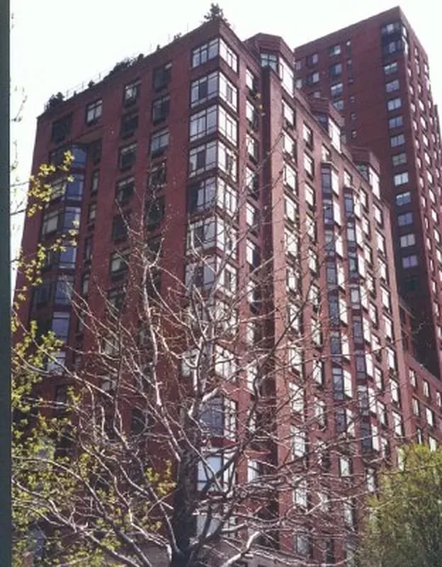 350 Albany Street Unit: 4B