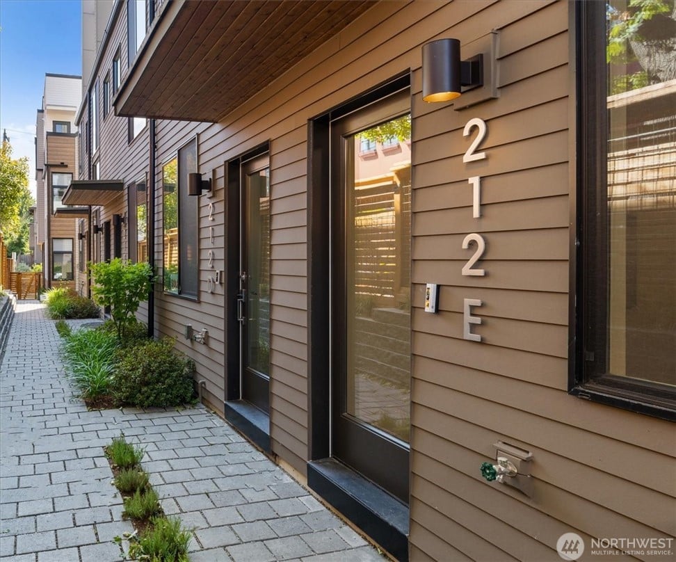 212 18th Avenue #E