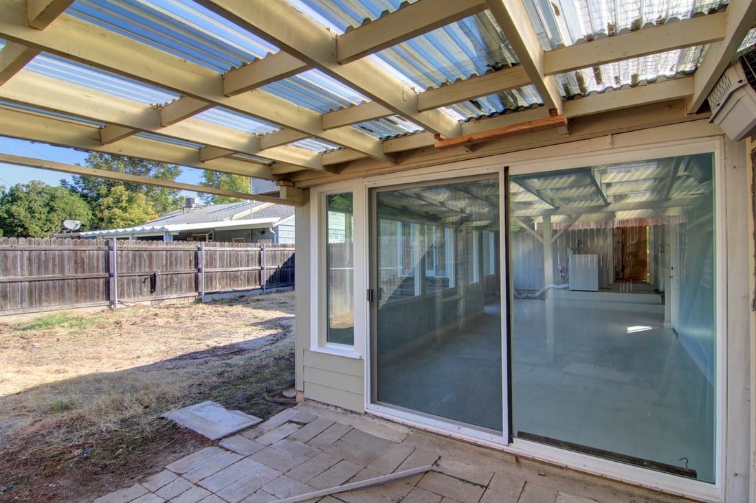 Just Listed! Near Tahoe Park with HUGE Bonus Room!