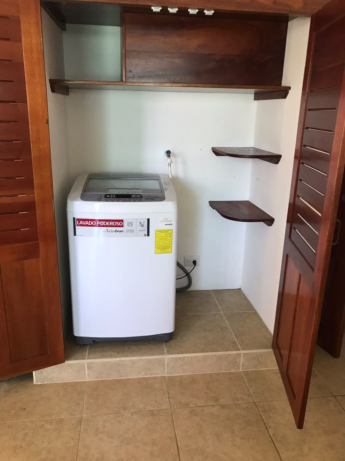 AFFORDABLE 2-BEDROOM HOME NEAR MARINA PEZ VELA & MANUEL ANTONIO | QUEPOS, COSTA RICA.