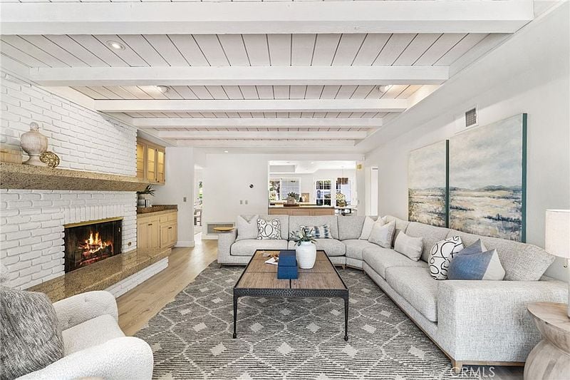 10982 Bent Tree Rd, Santa Ana, CA 92705