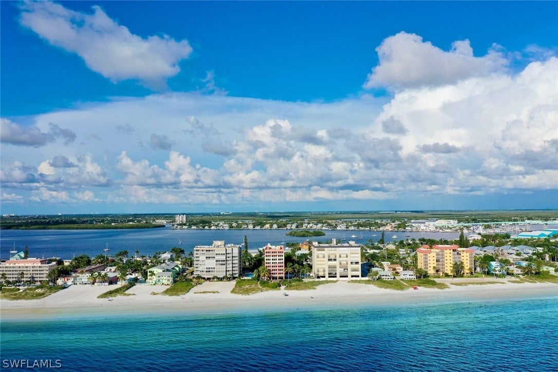 510 Estero Blvd #103