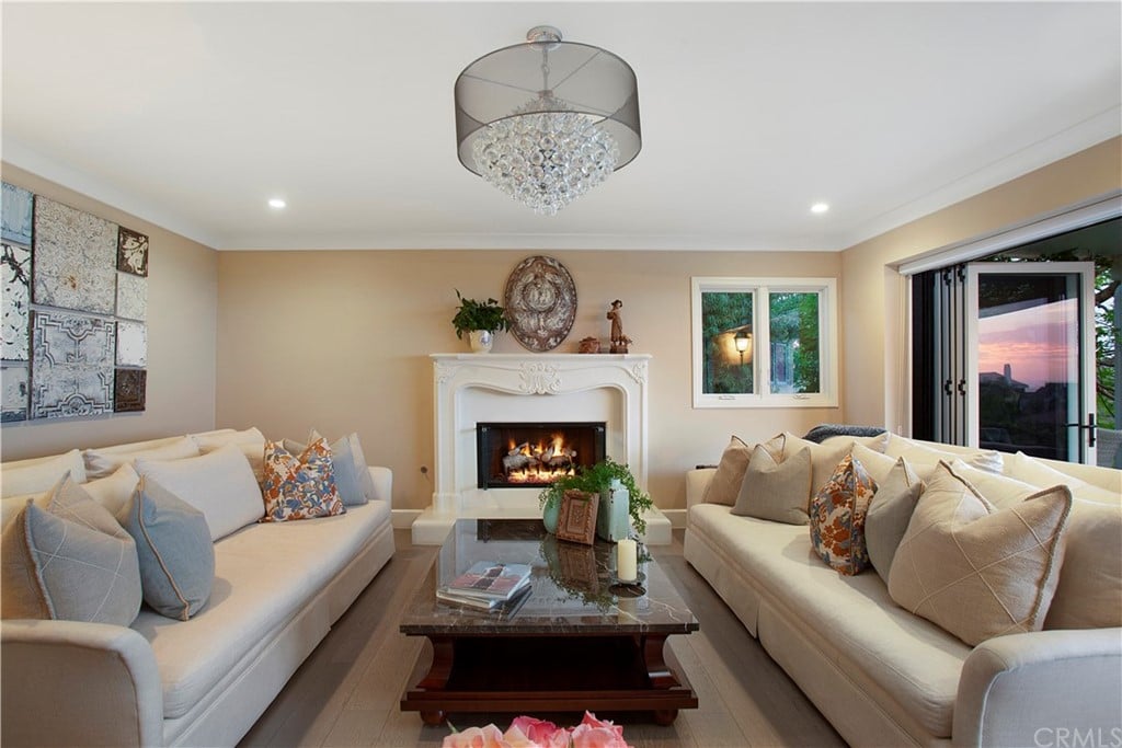 33761 Glocamora Ln