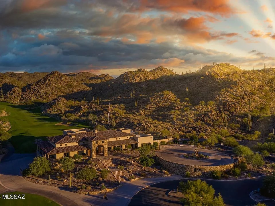 1535 W Tortolita Mountain Cir