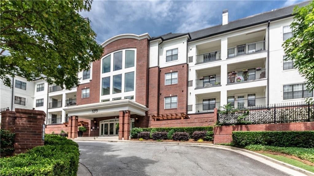 Hillside at Lenox Condominiums