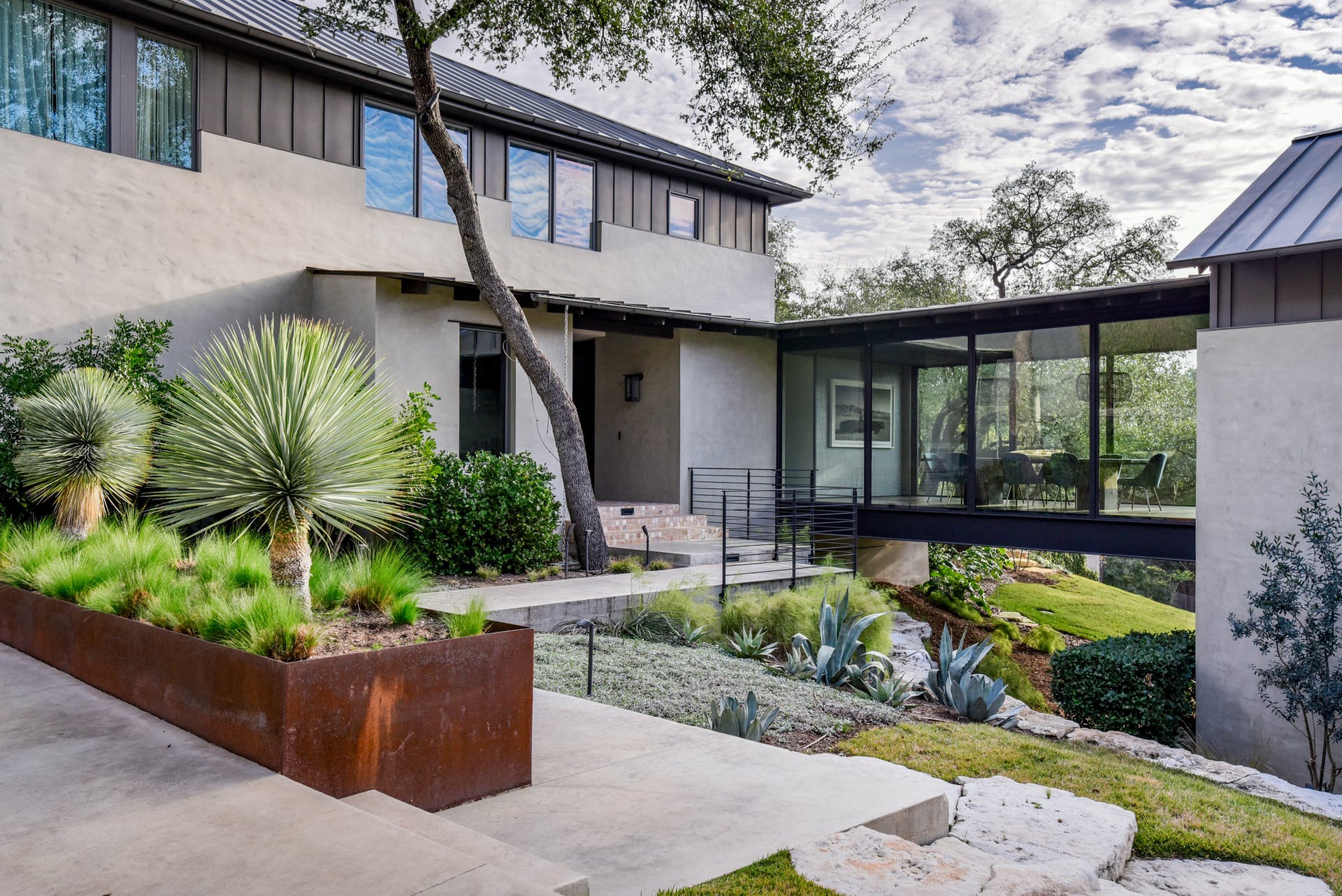 108 Parkwood Court