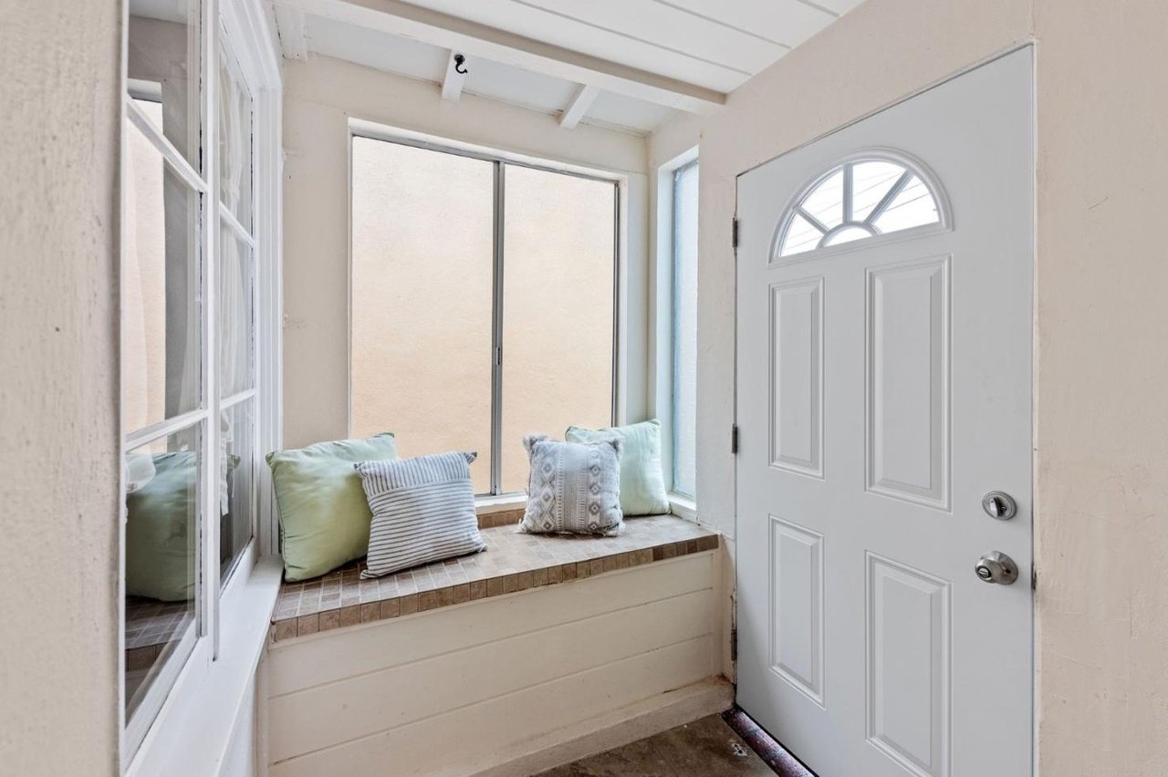 21 Muirwood Dr