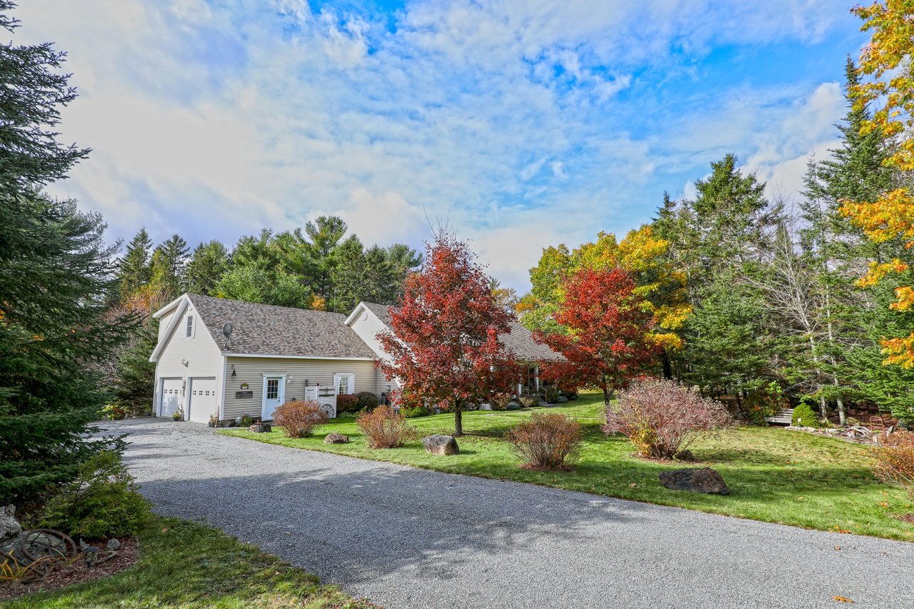 New Listing! 17 Meadow Lane, Blue Hill, Maine – $590,000