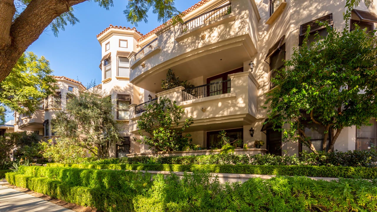 1658 Camden Avenue Unit 102 