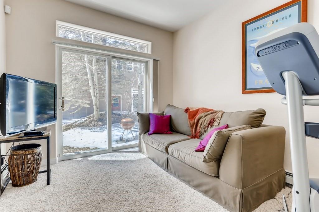 928 A Lakepoint Cir, #A