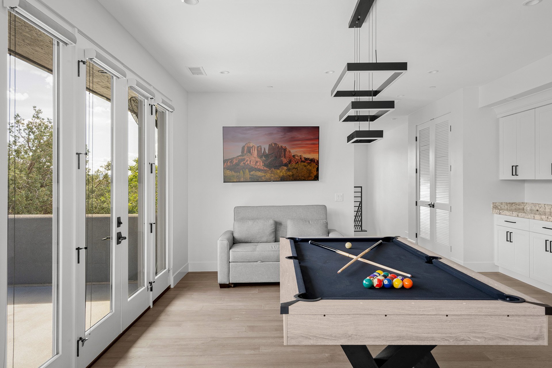 40 Roadrunner Lane