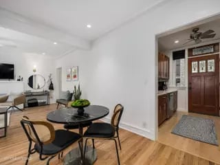 2319 N Commonwealth Ave #2E
