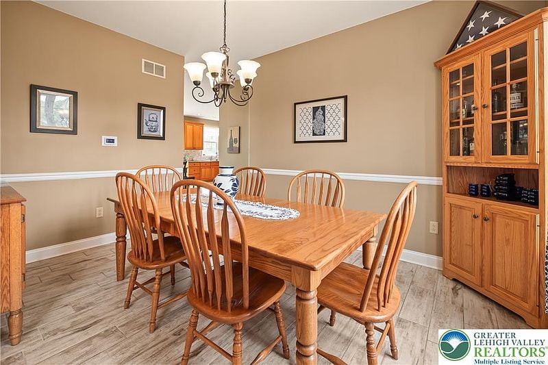 2912 SILVER CREEK CIRCLE