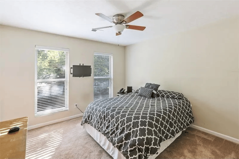 105 River Dr N Unit B