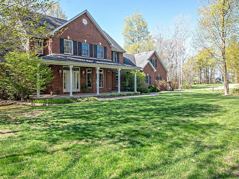 1762 Stockbridge Path