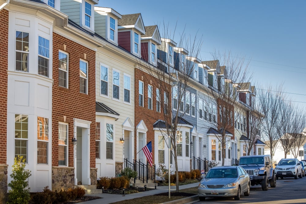 Townhome vs. Detached Single-Family: A Guide to the 10-Year Lifestyle Plan