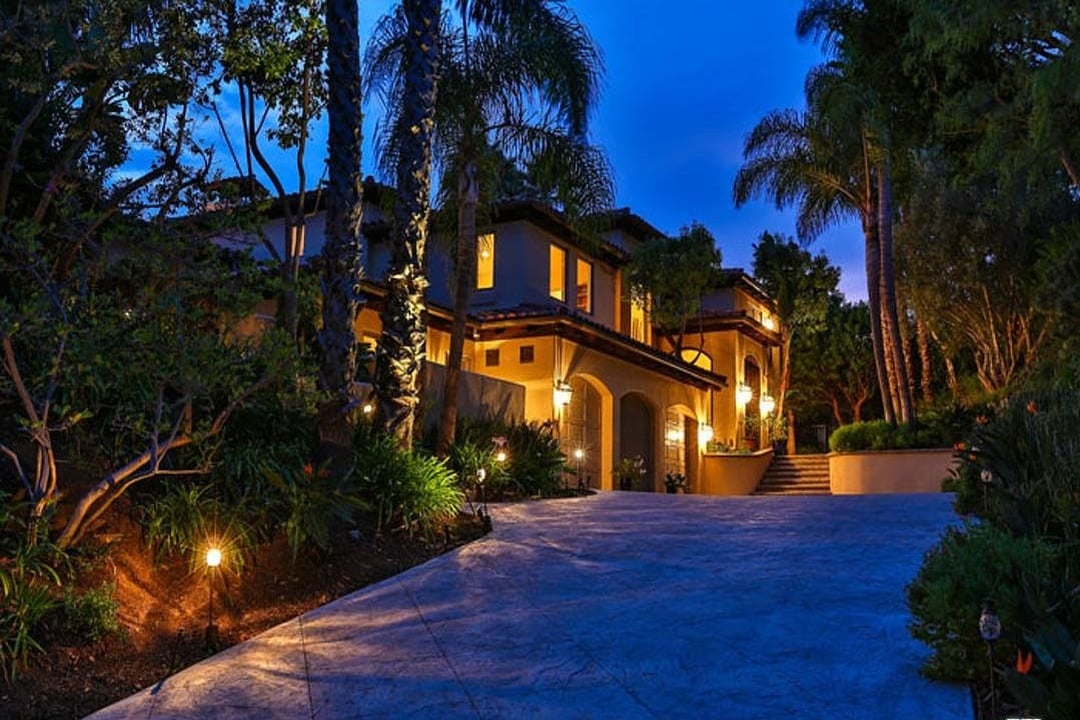 Grandeur Spot