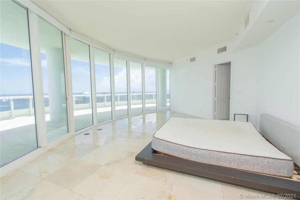 Brickell’s Santa Maria PH4302 Sold at $5,350,000