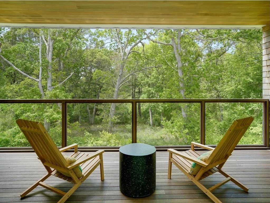30 Longview Rd