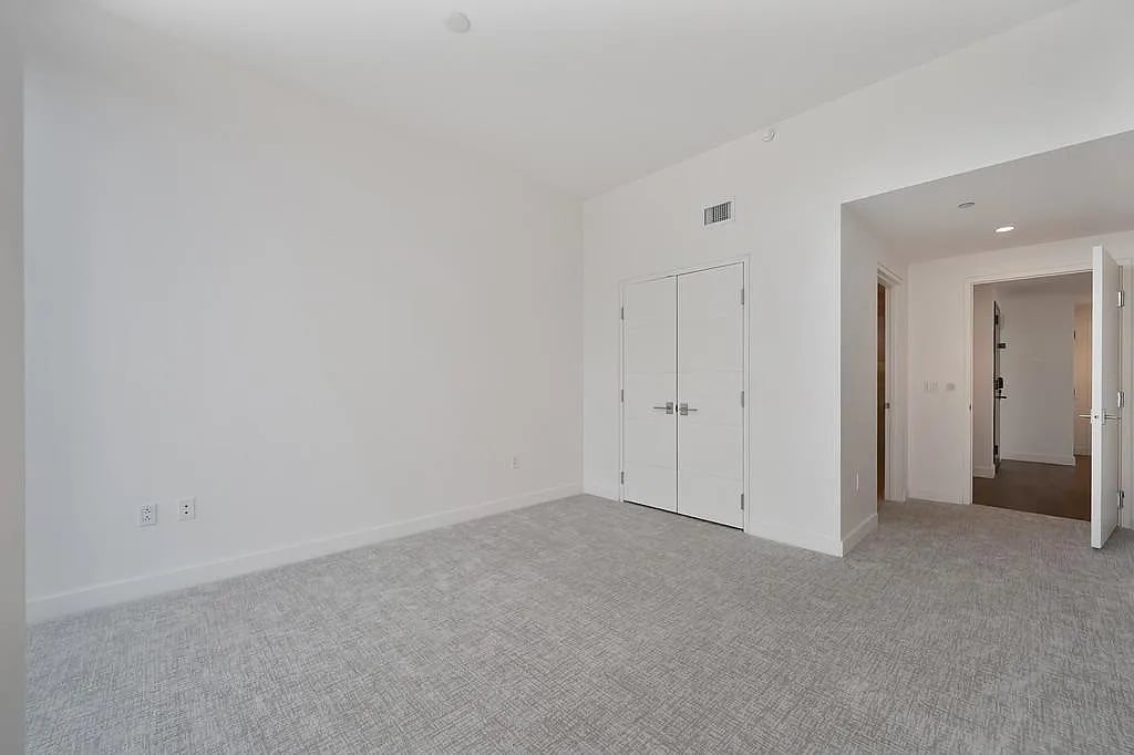 500 J St #1701