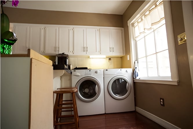 1824 Markham Way Sacramento, CA 95818- For Sale in Land Park