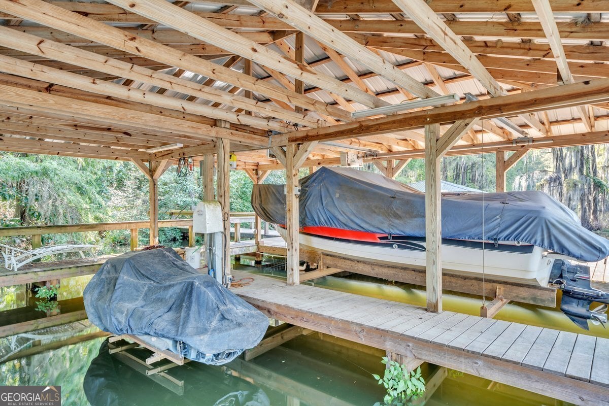 126 S Cedar Creek Rd