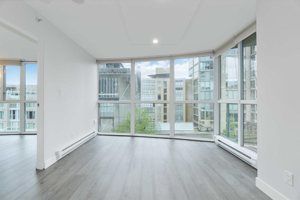 907 Beach Ave, #602