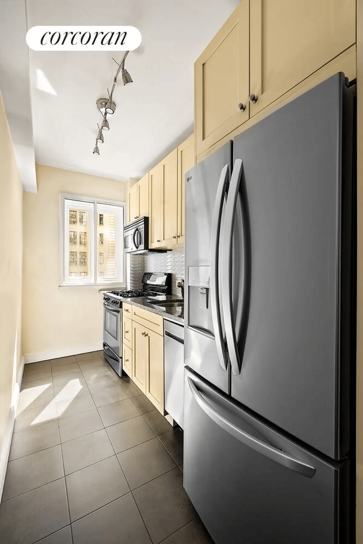 333 West 57th Street, 707