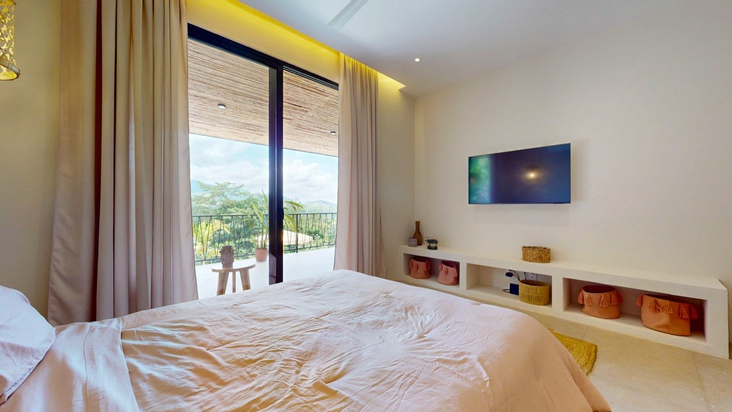 New Modern Ojochal Home with Pool, Office & Mountain Views 24/7 Security