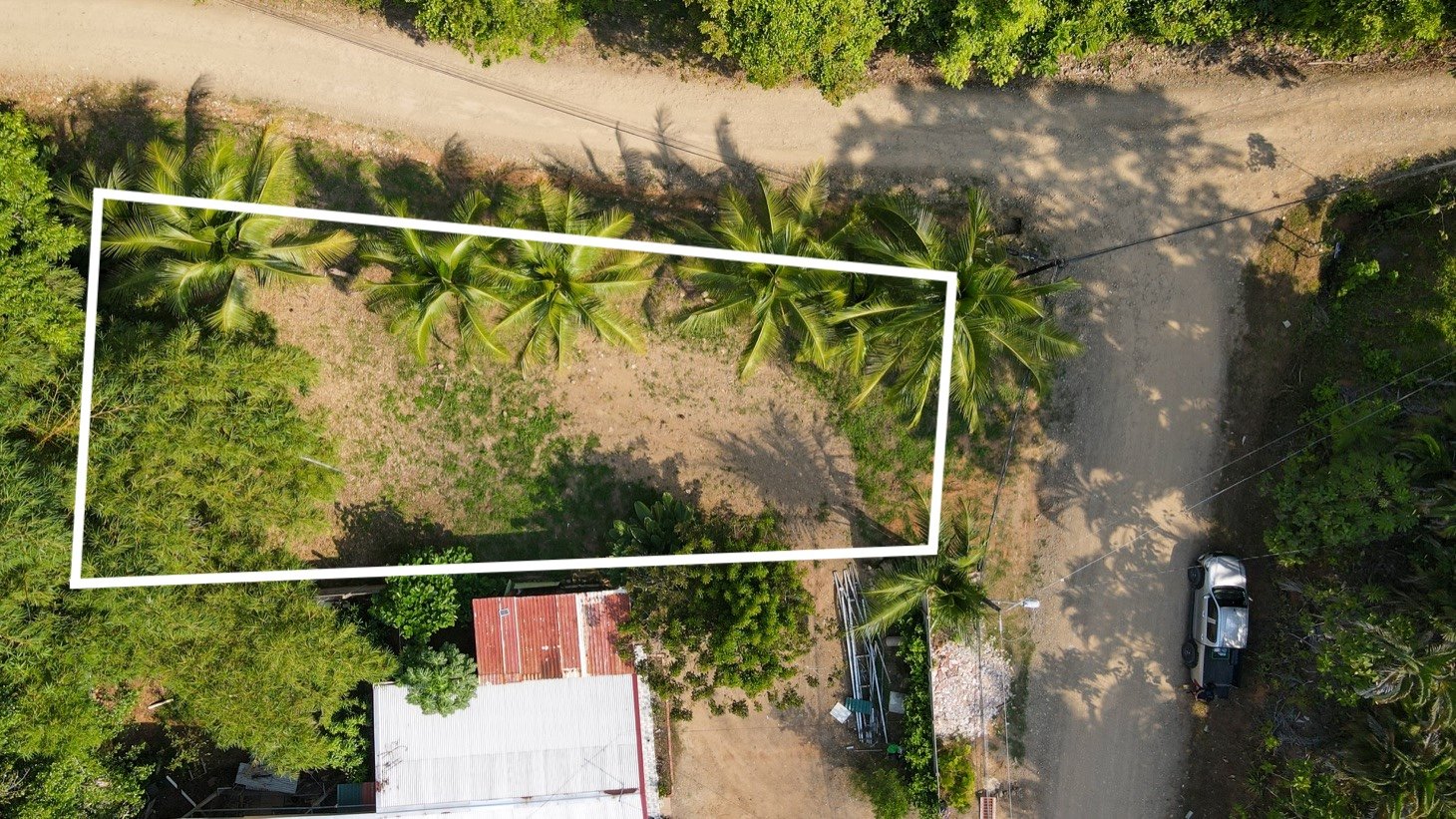 Prime Commercial Opportunity in Ojochal: Central Location with Utilities Installed!