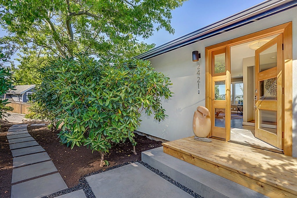 2421 W Thurman Street