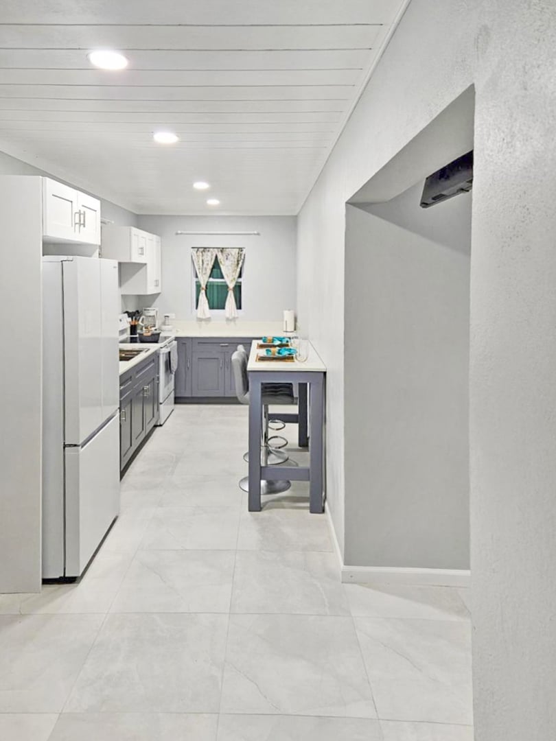 897 Sabbath Hill 1 Bedroom Apartment