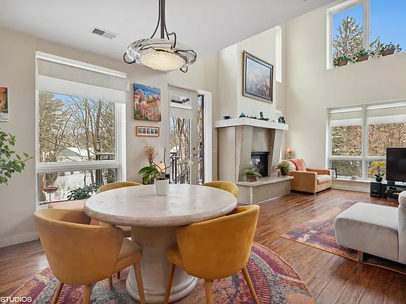 13595 Red Arrow Hwy #5