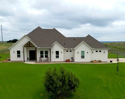 2037 Eagles Rdg Dr, Weatherford, TX 76087