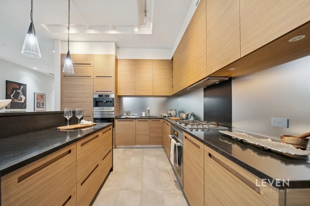 55 Warren Street, #4